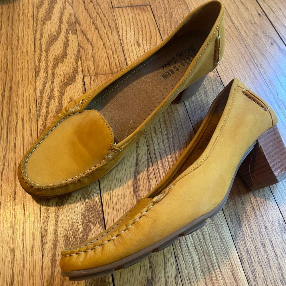 Chelsea Crew Mustard Block Heels, size 8